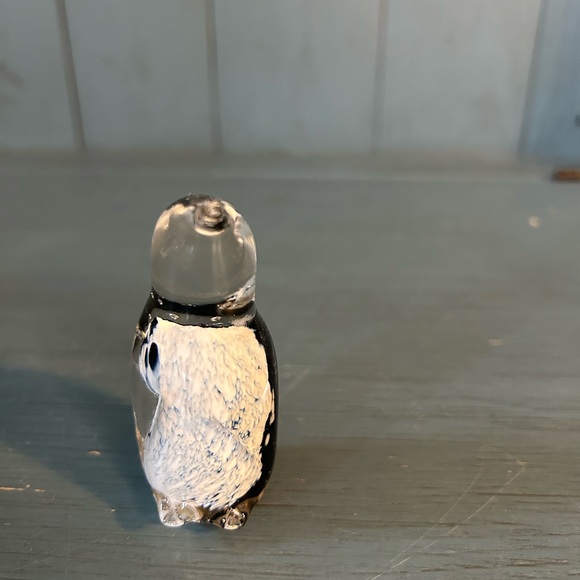 O & M Hoglund Blown Glass Penguin Kornrangi Glass Studio New Zealand 3" - Picture 2 of 9
